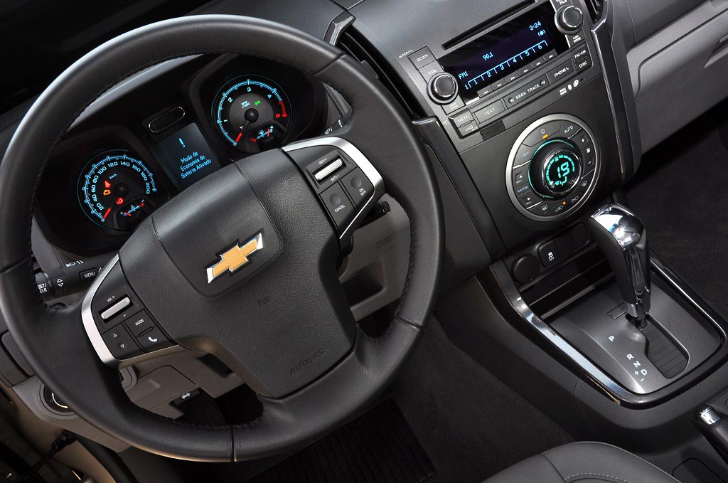 Chevrolet-S10-2012-Foto-Painel