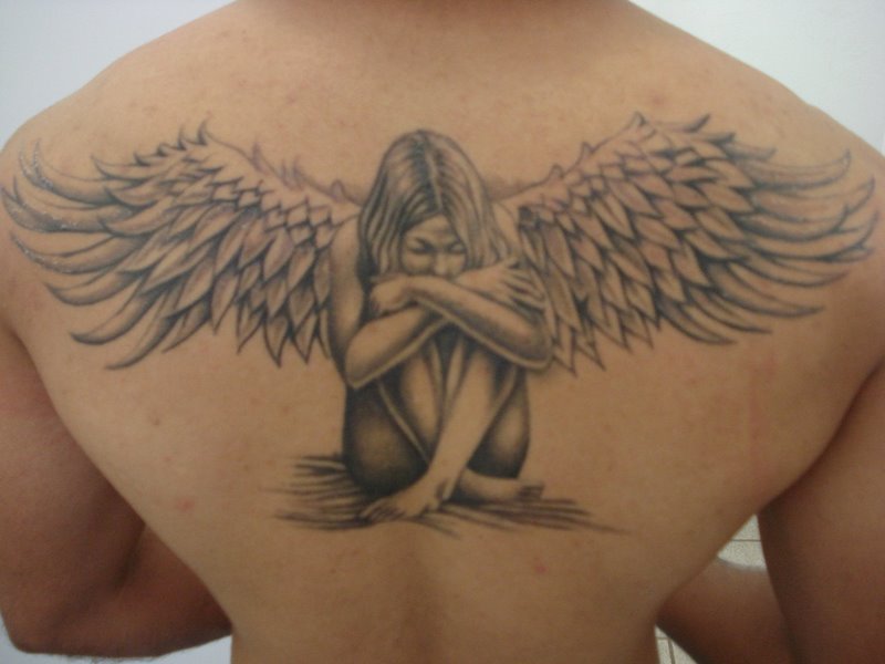 Tatuagens-masculinas-anjo-costas