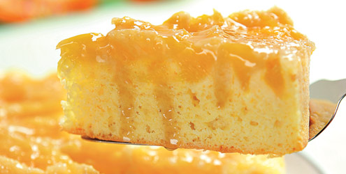 Bolo de laranja com calda