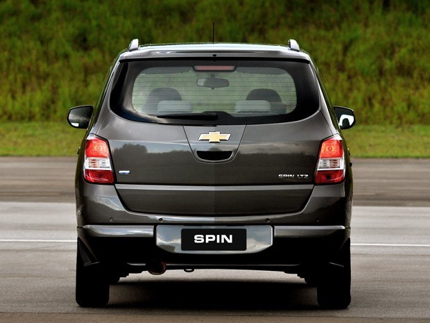 chevrolet-spin-traseira-2