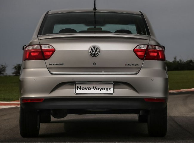 novo-voyage-2013-foto-traseira