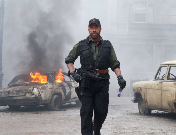 mercenarios-2-chuck-norris