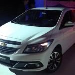 Chevrolet-Onix-Fotos-2