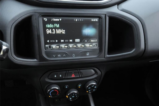 Chevrolet-Onix-Fotos-Painel-Mylink