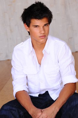 taylor-lautner-14