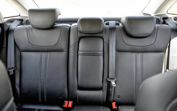 ford-focus-banco-traseiro-foto